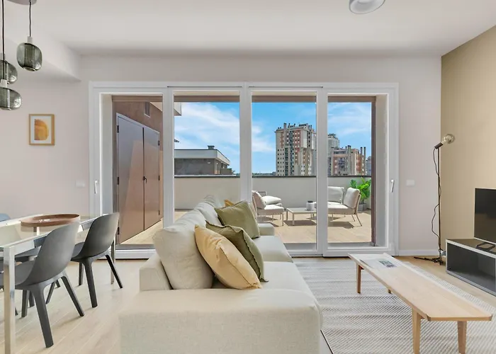 Airy s With Balcony & Garage By Ndp Rent